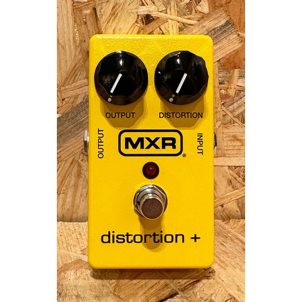 MXR Distortion + M104 (326995)