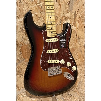 Fender American Pro II Stratocaster - 3 Tone Sunburst, Maple (329507)