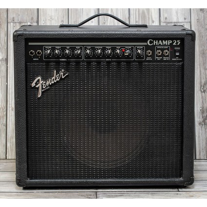 Pre Owned Fender USA Made Champ 25 Valve Combo (332521)