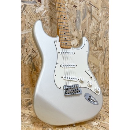Pre Owned Fender 2005 Stratocaster 60th Anniversary MIM - Blizzard Pearl, Maple Inc Bag (334778)
