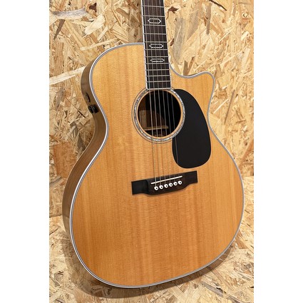 Pre Owned Martin 2014 GPC Aura GT Electro Acoustic Inc. Case (345989)