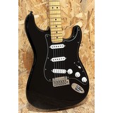 Pre Owned Fender 2015 Fender American Standard Stratocaster *Modified* - Black, Maple Inc. Case (367622)