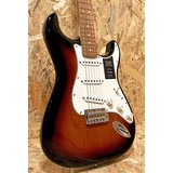 Fender Player Series Stratocaster - 3 Tone Sunburst, Pau Ferro